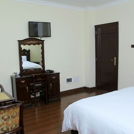 Bnow Hotel แอดดิสอาบาบา ภายนอก รูปภาพ
